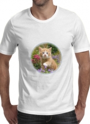 T-Shirts Niedliches Katzenkind, rot tabby Katze im blühenden Garten 