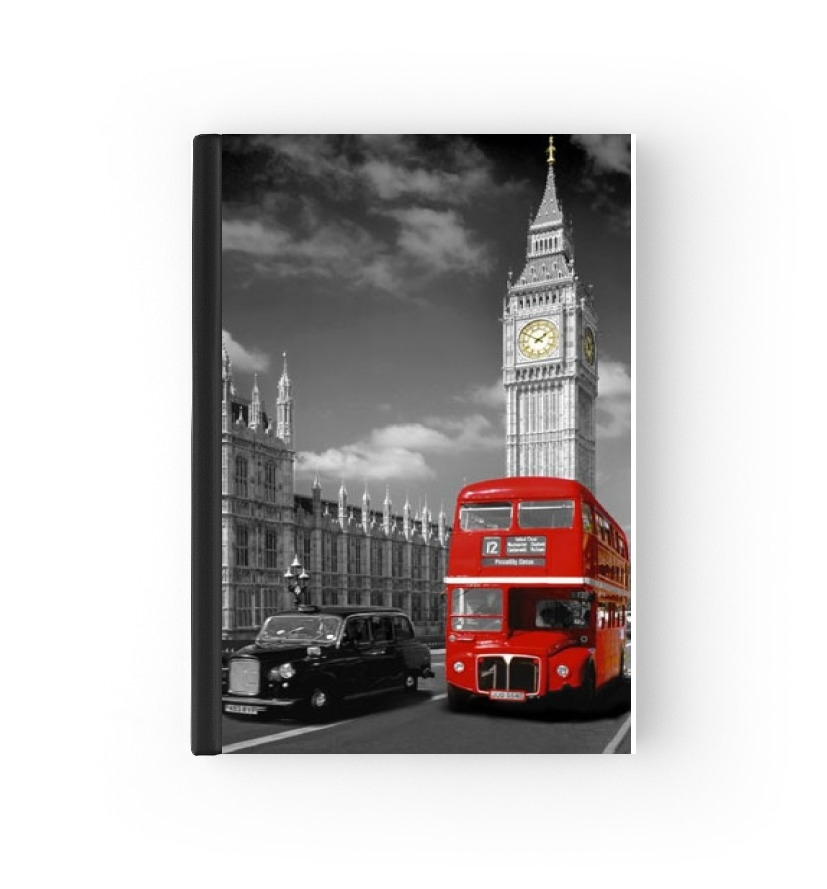 Vor London roter Bus für Passhülle